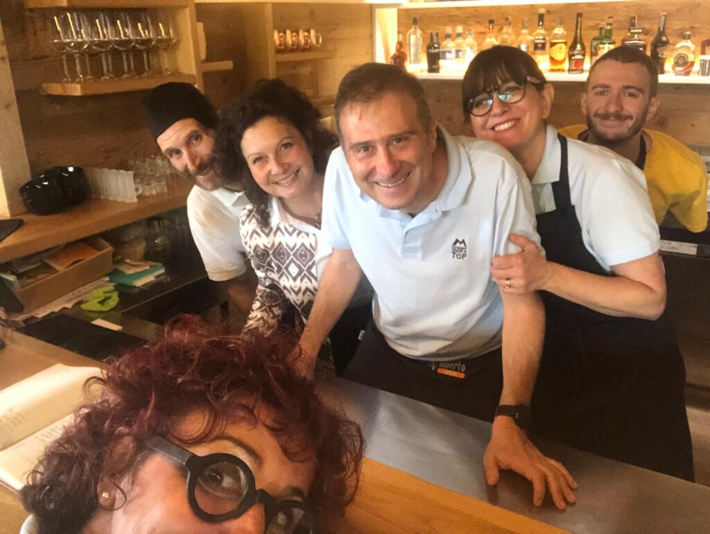 Foto di tutto il team quin'z top